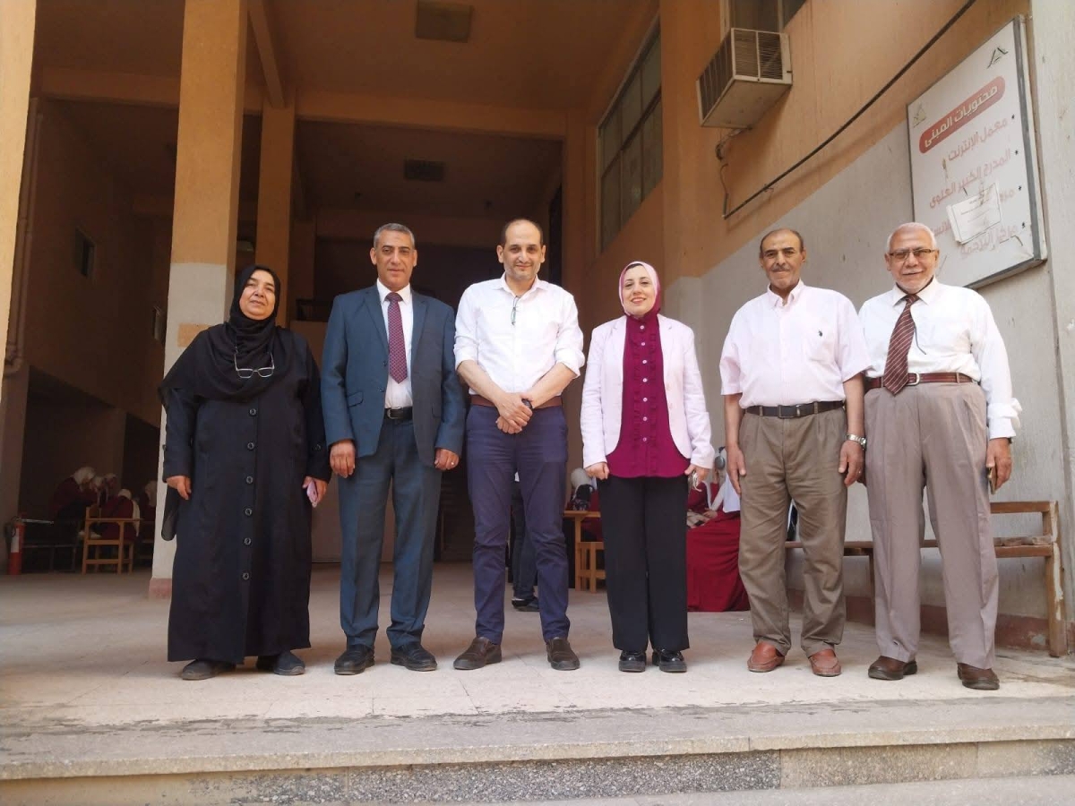نائب رئيس جامعة بنها تتفقد معامل التنسيق الإلكتروني بكليتي الآداب والتجارة